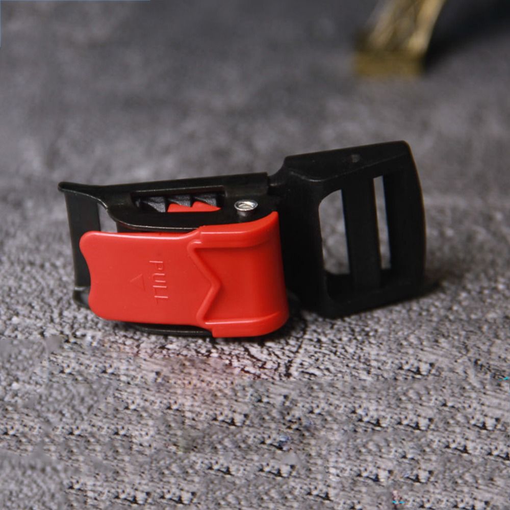 ตัวล็อคหมวกกันน็อคแบบพลาสติก ป - Quick Release Buckle Motorcycle Helmet บทวิจารณ์และราคา